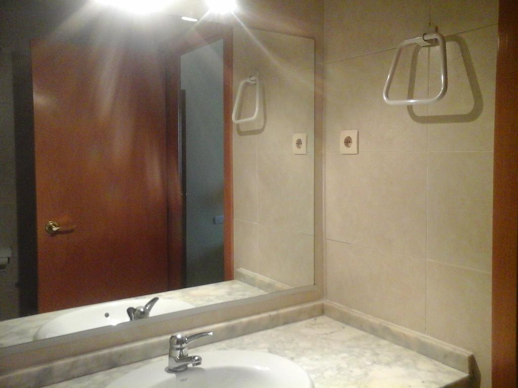 Apartament Fira لوسبيتاليت دي يوبريغات الغرفة الصورة